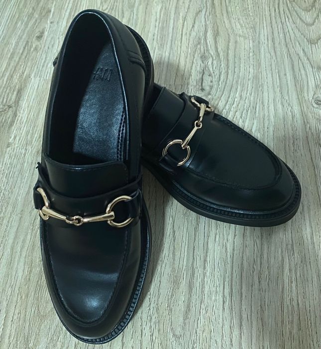 Mocasini H&M noi cu cataramă aurie – Mărimea 35