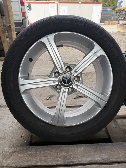 Jante Mercedes A klasse B klasse CLA GLA cu anvelope vara GoodYear  205/55 17