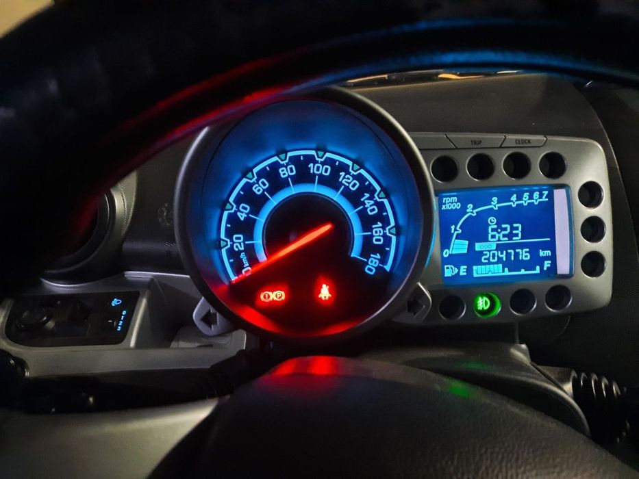 Спарк 2012 сотилади