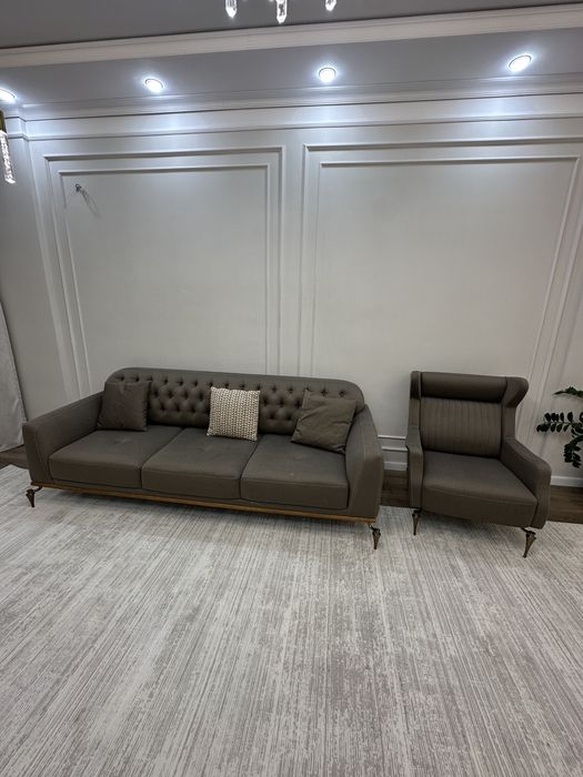 Продам диван !Срочно!