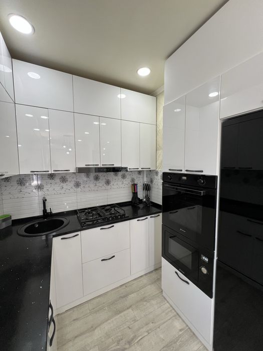 Сдаётся своя уютная квартира — техника, гардеробная, заезжай и живи!