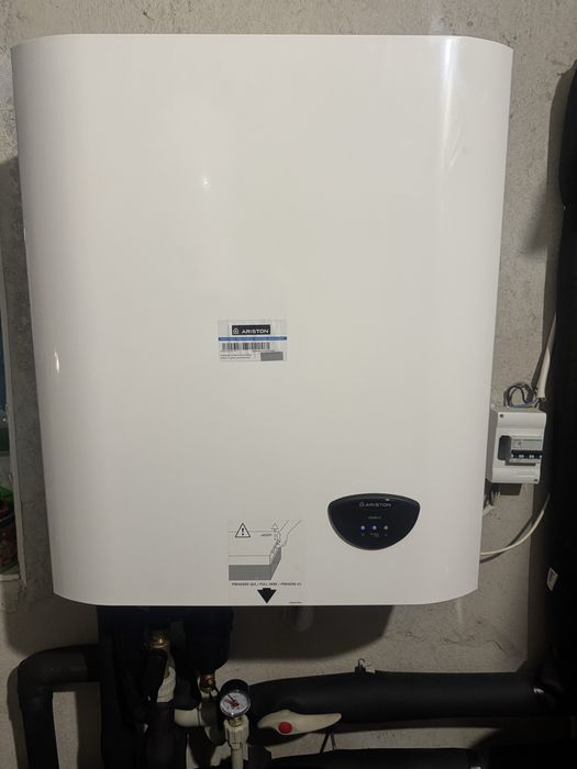 Термо помпа Ariston 12kW
