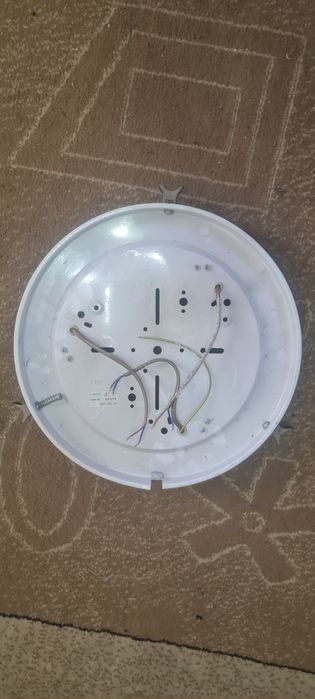 Продам люстру в хорошем состоянии