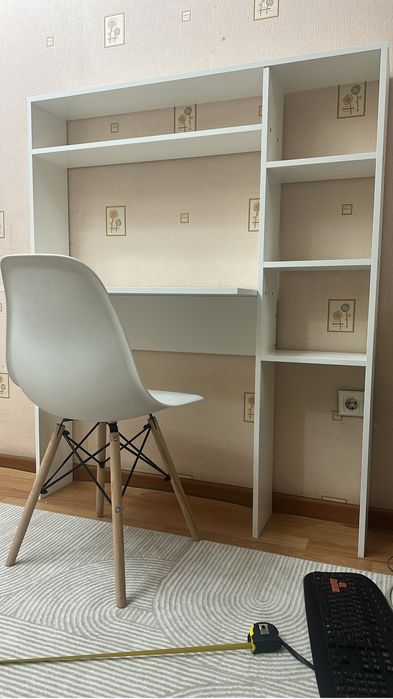 Компьютерный стол белый