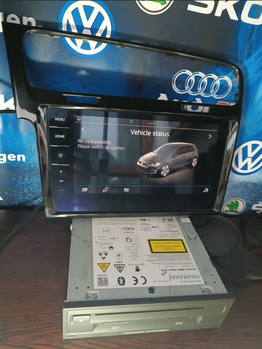 Vând display unitate + rama Mib2.5 Discovery Pro Harman