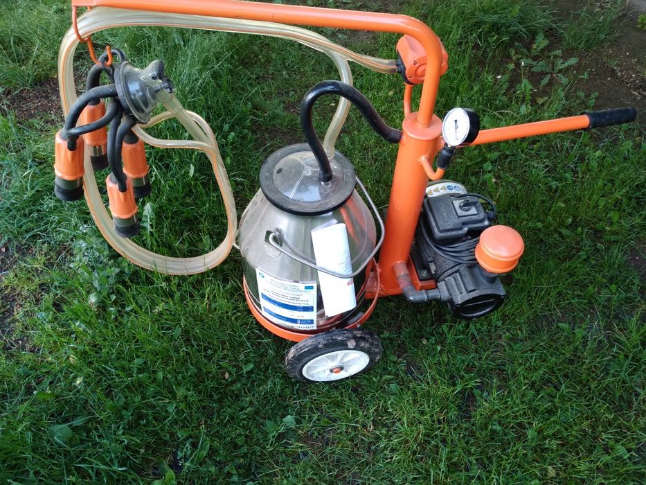 Mulgatoare vaci cu un post, pret 2000 lei negociabil  nr o761309266