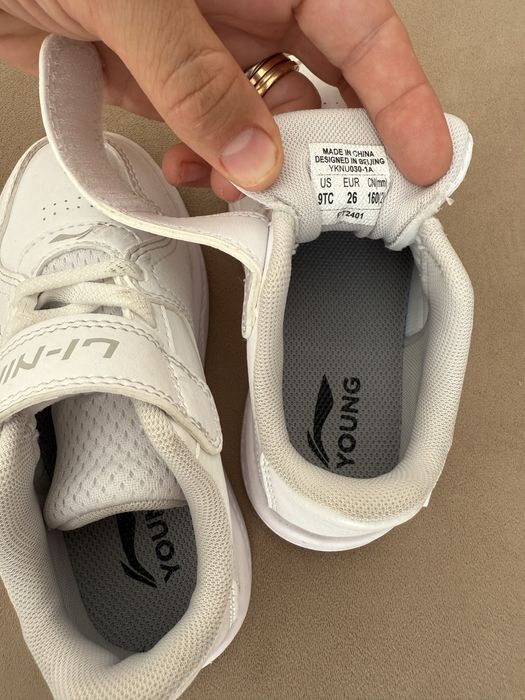 Кроссовки Li-ning 26 размер, 16 см. US 9c