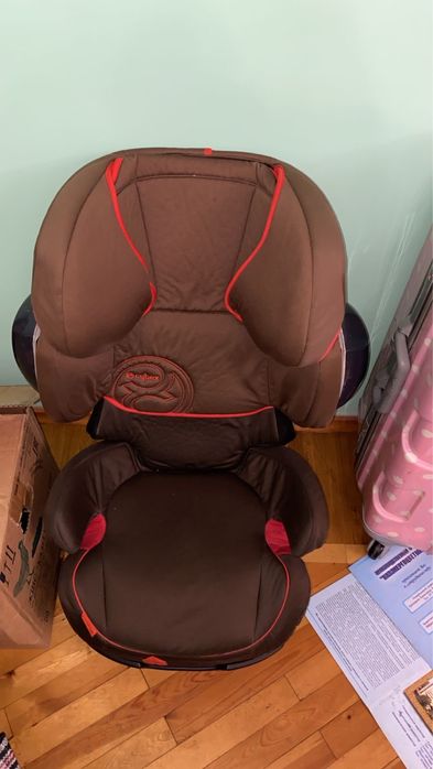 Автомобильное кресло Sybex