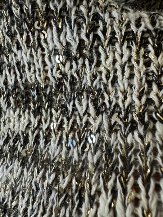 Pulover cu paiete si fir auriu_Reserved_marime L