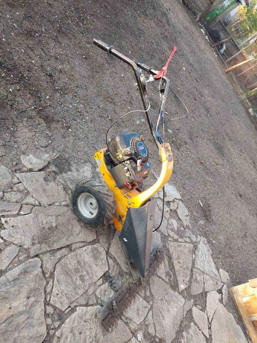 Продавам Палцова косачка