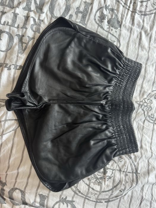 Къси панталонки calvin klein