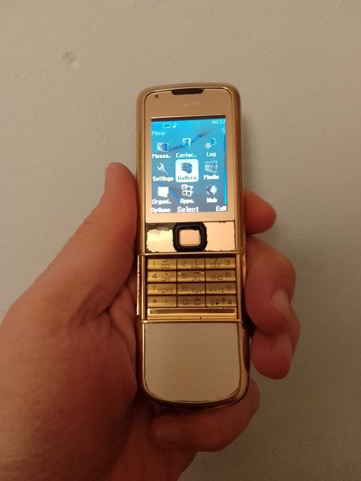 Nokia 8800 Arte Gold  (+ кабел за зареждане)