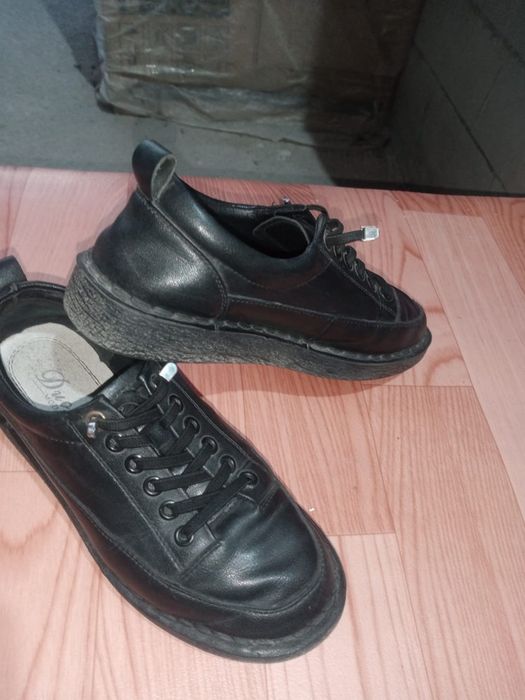 Продам кожаную обувь