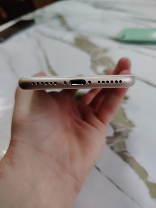 Продам айфон 7 срочно!!!