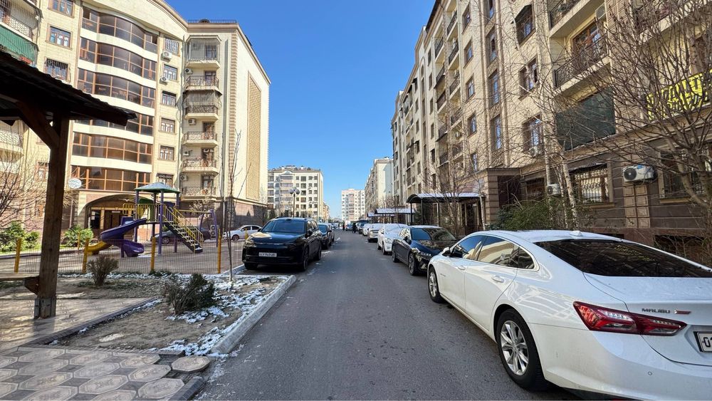 Novostroyka JK Qorasaroy Olmazor Tumani