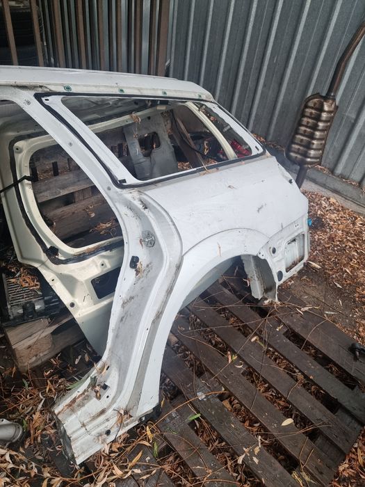 Крыло задние на Subaru Outback BP