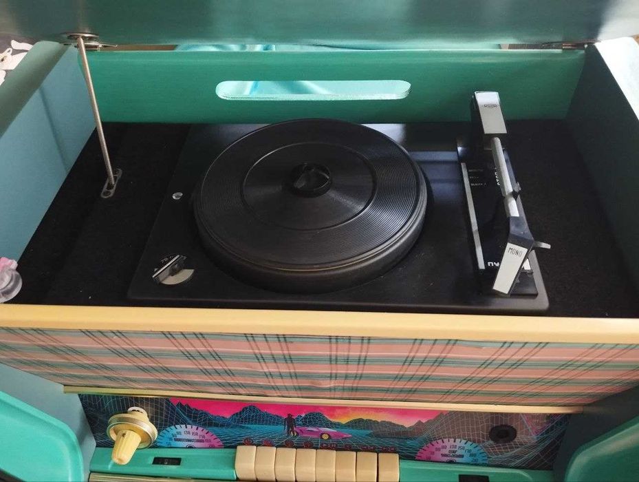 Радиола LATVIA 50-х годов