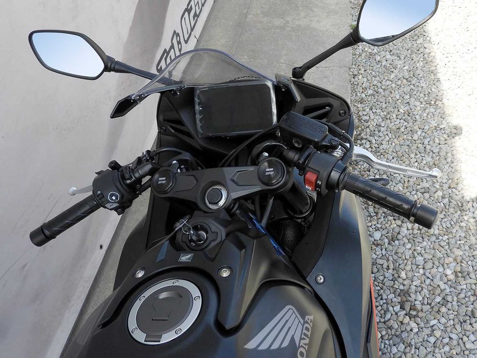 Motocicleta Honda CBR650R ABS E-Clutch 2025 | Rate | Leasing