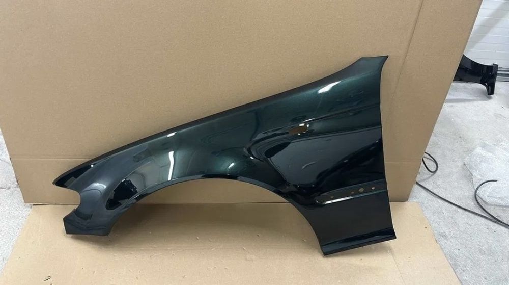 Aripa stanga fata NOUA vopsita verde 430 BMW E46 2001 - 2005