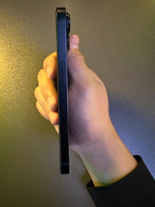 Продам айфон 14 128гб