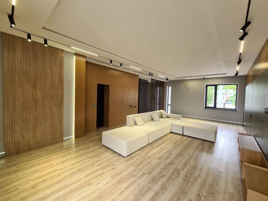 Продаётся новый дом Центр Луначарского