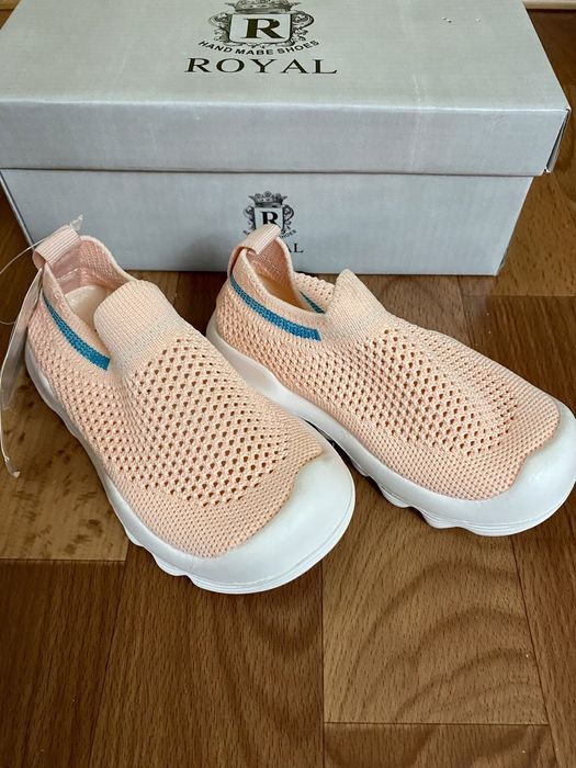 Обувь для девочек, фирмы “Совенок”-5000тг..