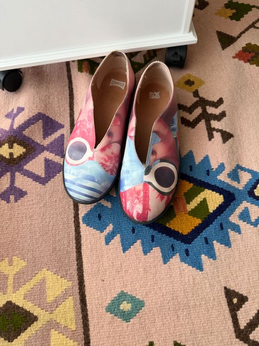 Ботуши / Обувки TOMS / Tommy Hilfiger / Camper / Roberto Festa / Karine Arabian / Mexx / IOVAI