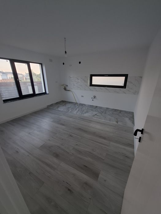 Casa parter 4 camere  la cheie Stefanestii Noi lângă Primărie, str.  Veseliei
