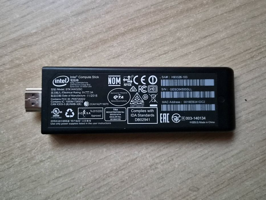 Mini PC STICK Intel cu Windows 10