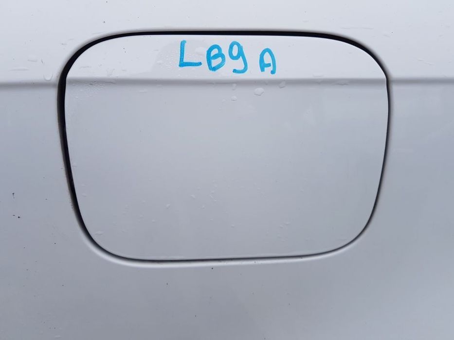 Capac Rezervor cu Buson Seat Exeo Break / Combi 2008 - 2013 Cod Culoare LB9A