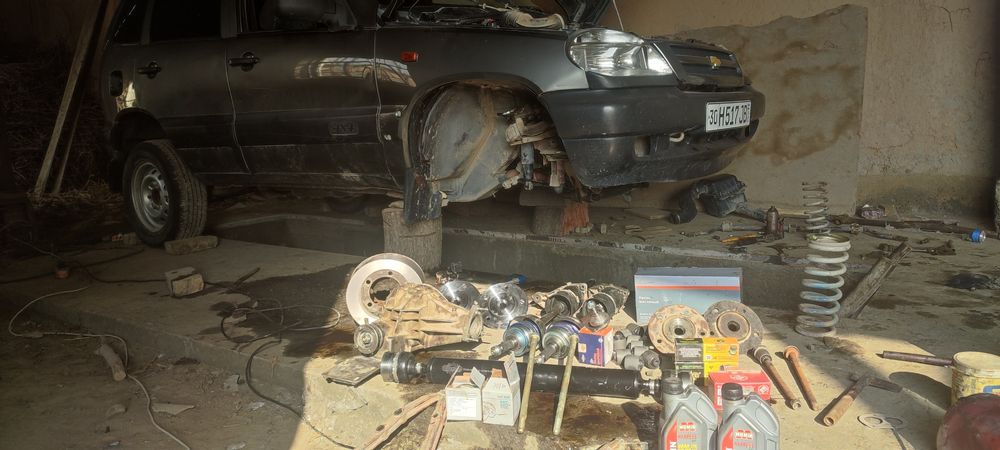 Chevrolet niva 2004