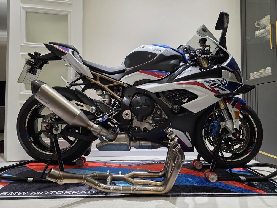 BMW S1000RR 2022 M Package Carbon