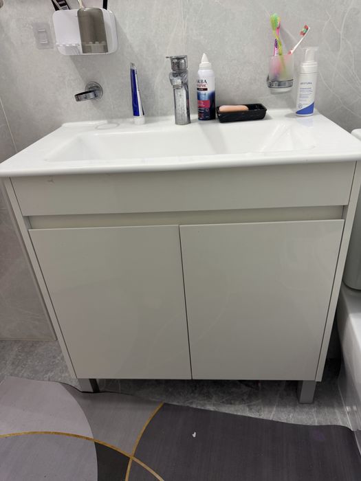 Продаю шкафы, тумбы, кухня