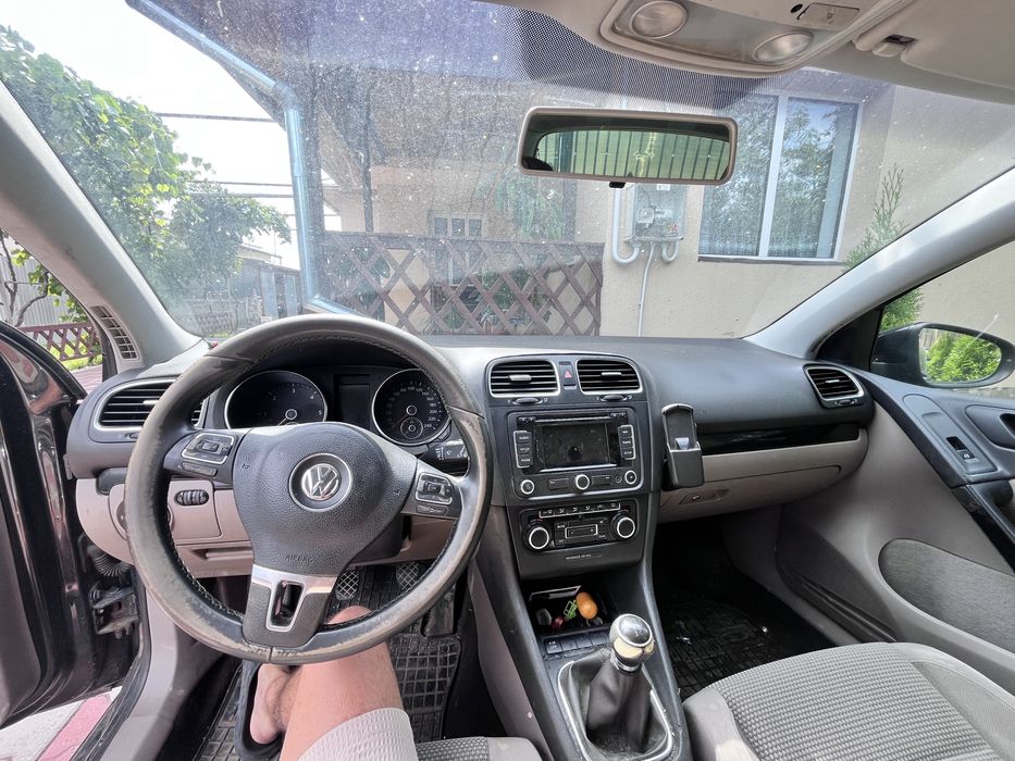 Vând Golf 6 2008 , motor 2.0 CBDC