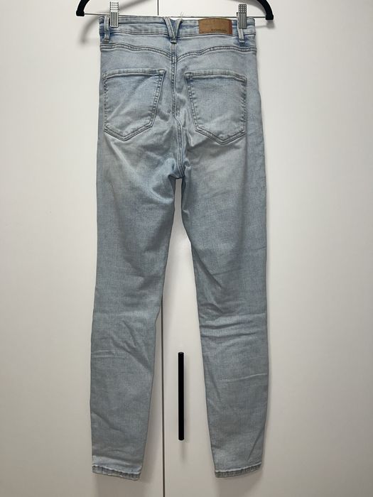 Сини дънки Stradivarius