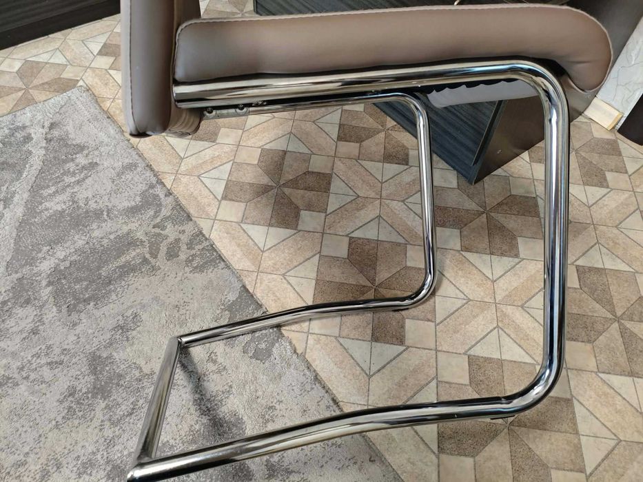 Бежов трапезен стол ЗЕН еко кожа 43/60/98 СМ