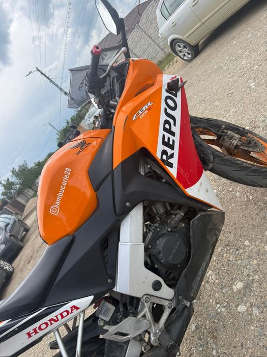 Vând Honda CBR 125