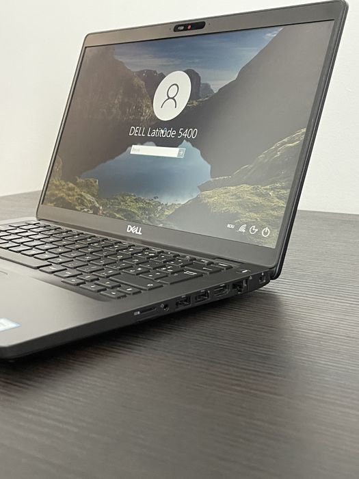 Vând Laptop Dell Latitude 5400