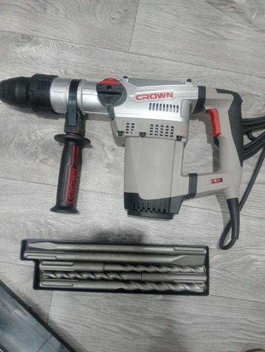 Отбойный молоток, перфоратор