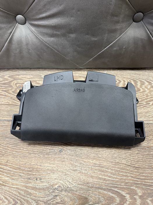 Kia Niro крака под волан аирбаг аербаг еирбаг airbag