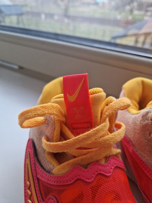 Pantofii de baschet Nike KD TREY 5 X