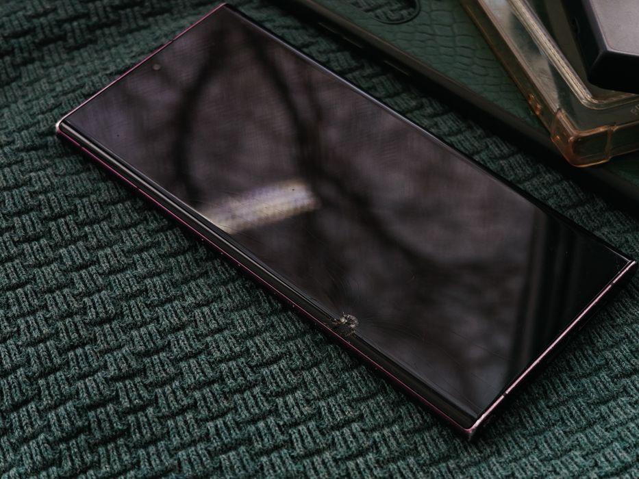 Samsung s22ultra | Burgundy