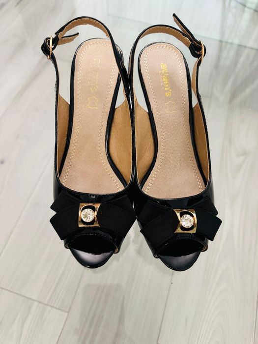 Sandale de piele marimea 37