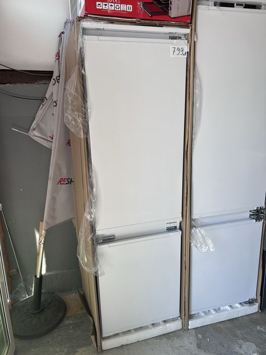 Хладилник за вграждане  Beko Pro BCFD373 Integrated 177 см 262 литра