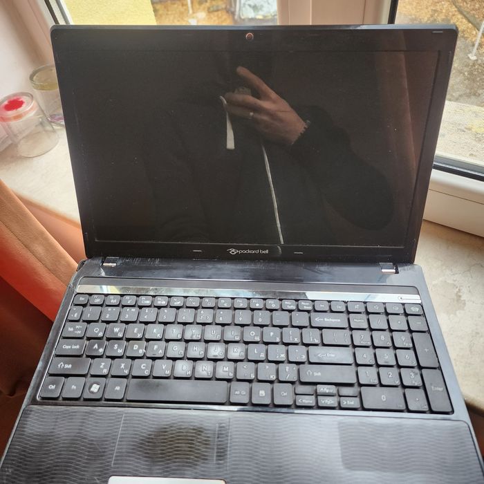 Лаптоп Packard Bell EasyNote TM85 – i5, 8GB RAM, GeForce