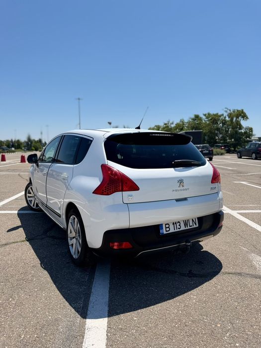 Peugeot 3008 hybrid an 2012