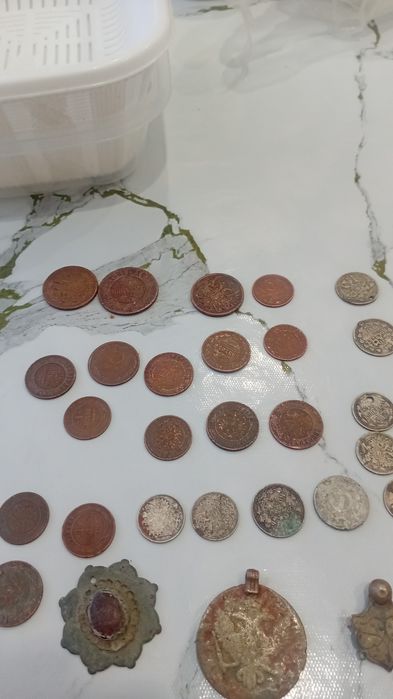 Монеты  колекционые