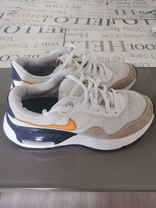 Маратонки Nike номер 38,5