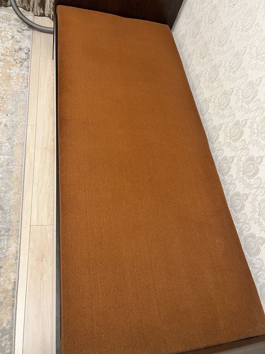 Продается кровать односпальная