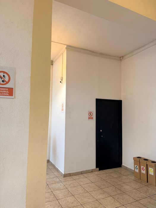 Inchiriez spatiu comercial ultracentral situat in Poiana  Campina Prahova